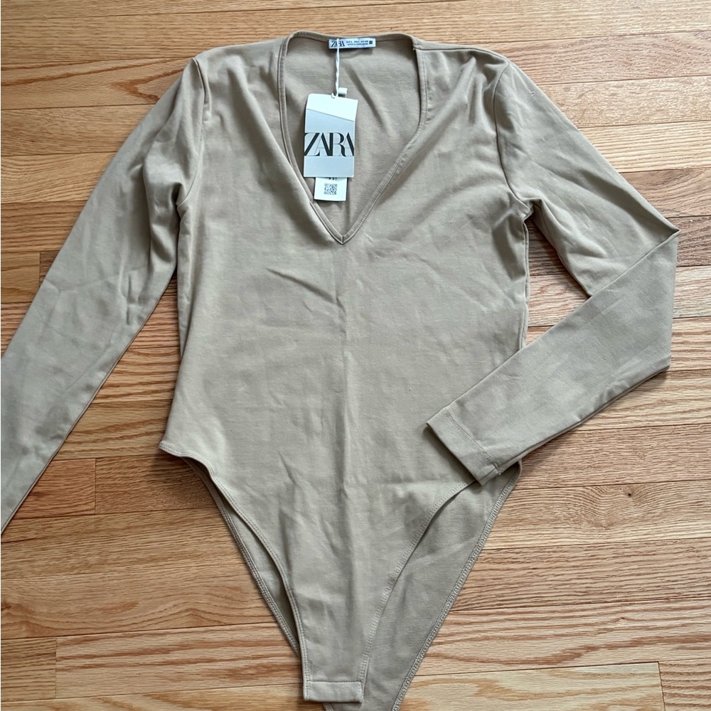 Zara Beige V-Neck Top body Suit  size Large New with tags
